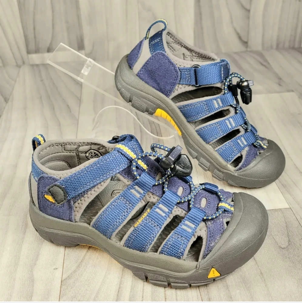Kids Blue Outdoor Sandal - Breathable Closed-Toe Water Shoe